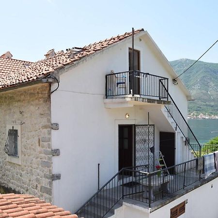 Mansarda Apartment Kotor Eksteriør bilde